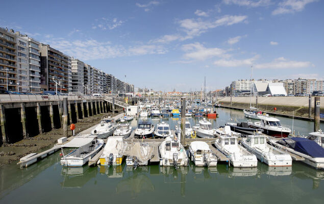 Centrally located "Key Point" - Photo 5